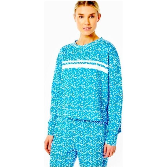 ⭐️⭐️NWT Women's Lombard Crewneck, Breakpoint Blue Floral - Picture 1 of 3